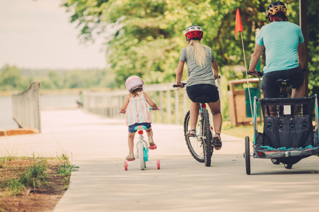 Family biking at Lake Atlanta